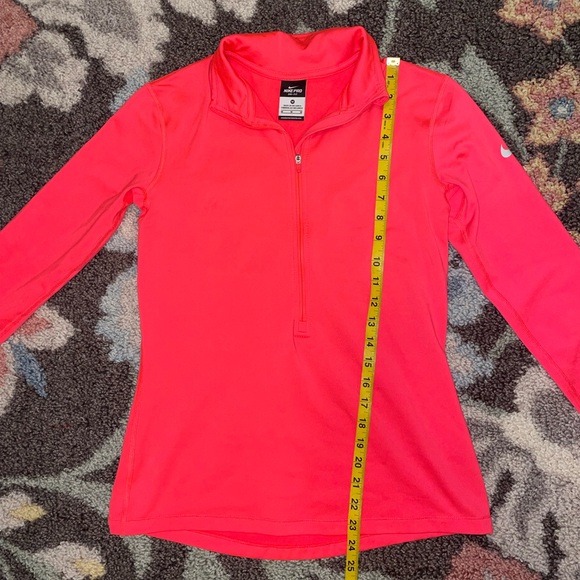 NIKE dri-fit half zip pull over size medium - Picture 4 of 8